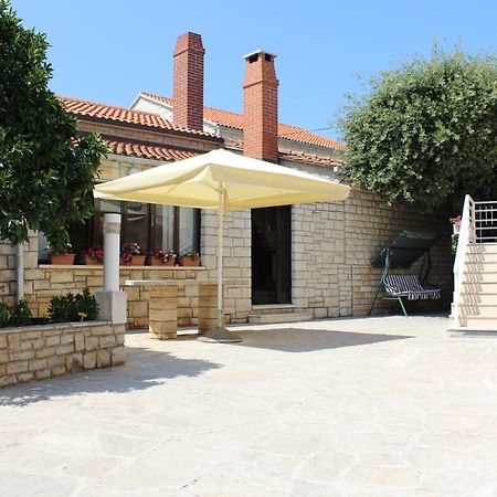Apartment Antica Supetar Zewnętrze zdjęcie